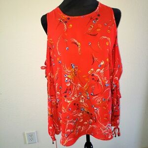Colorful 3/4 Sleeve Top with Open Sleeve Details Melon with Floral Women's M